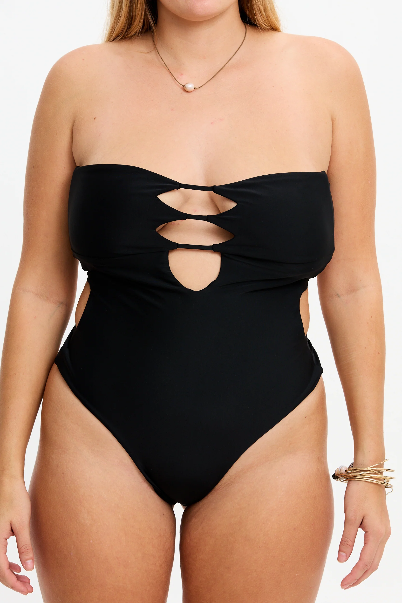 India One Piece 2.0 - Black - Image 9