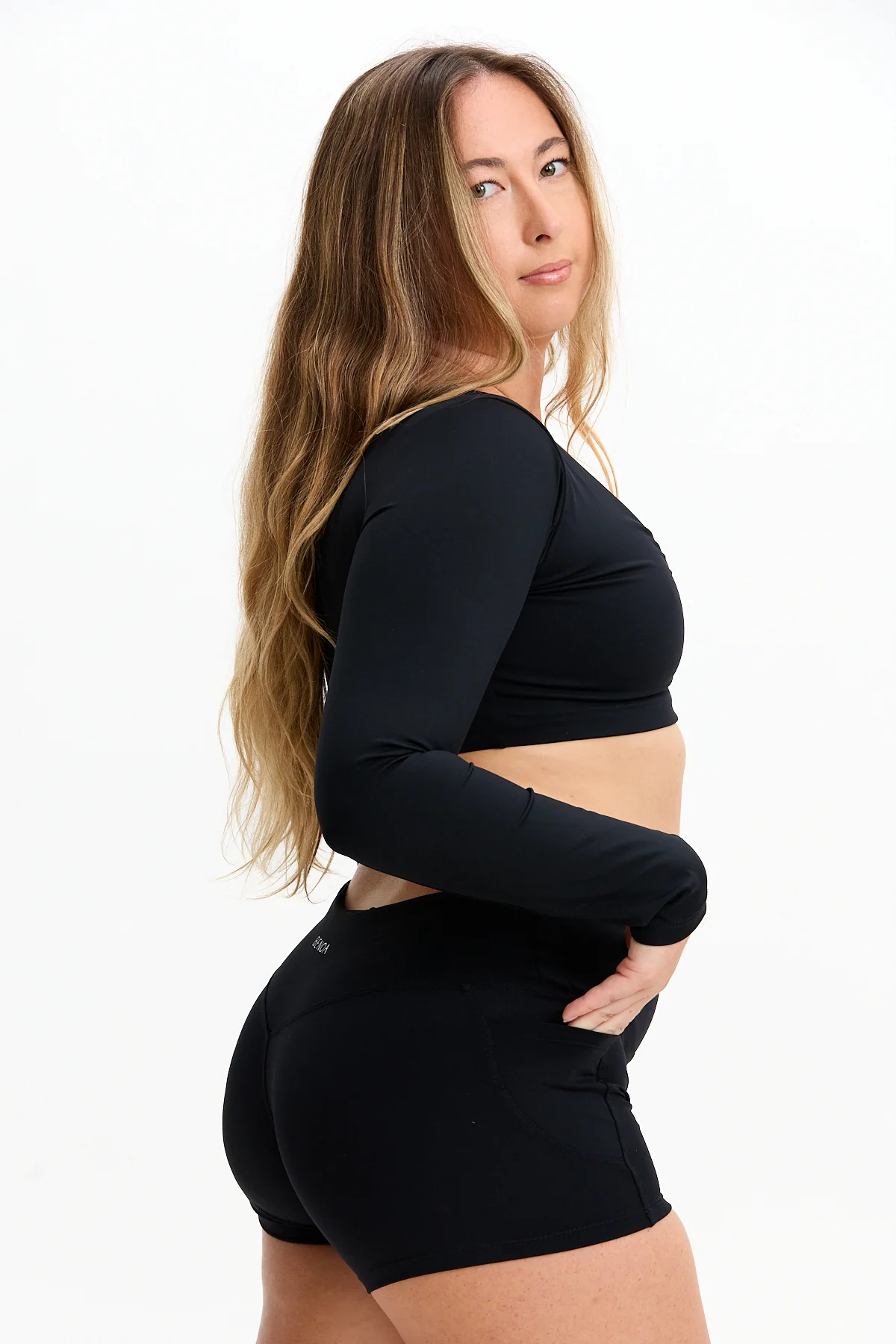 Long Sleeve Active Crop Top - Black - Image 3