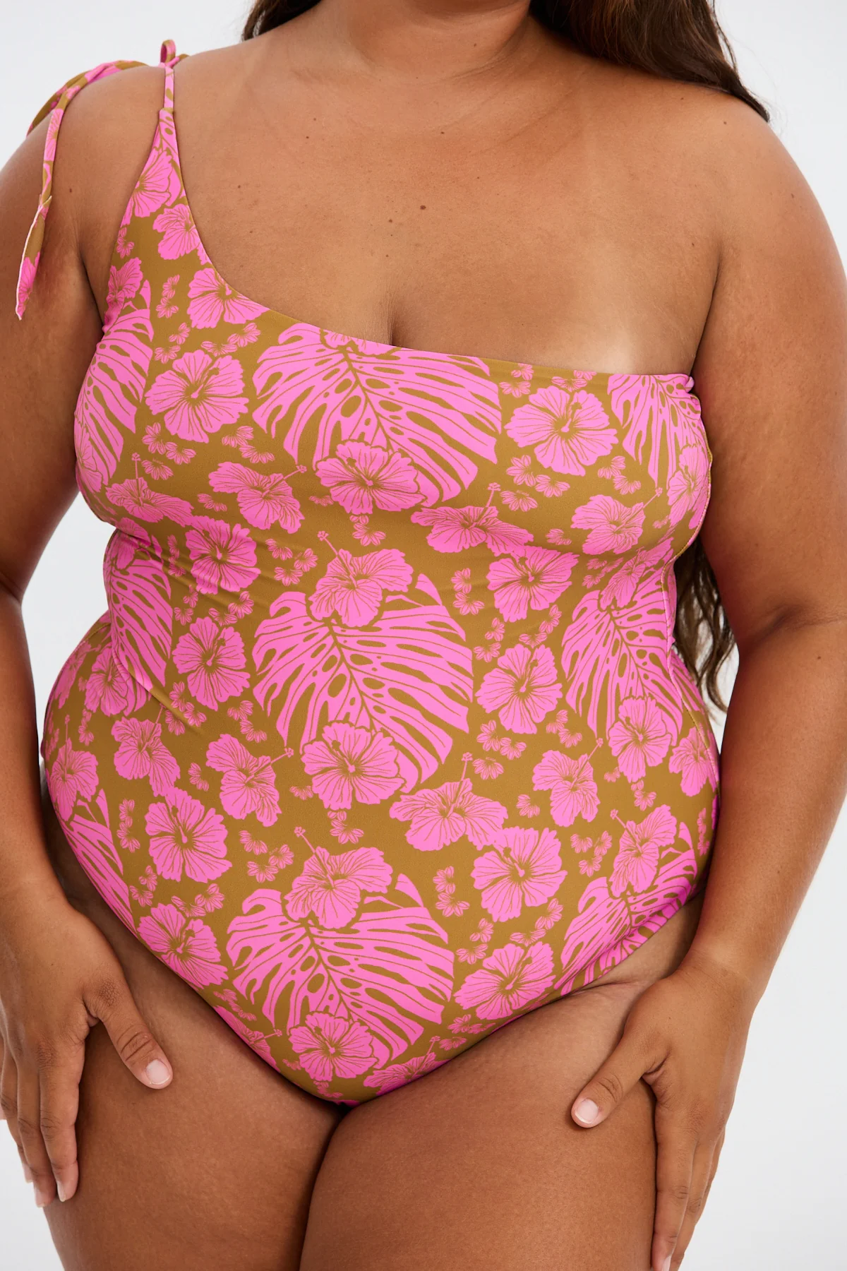 Makaio Curve One Piece - Garden - Image 6