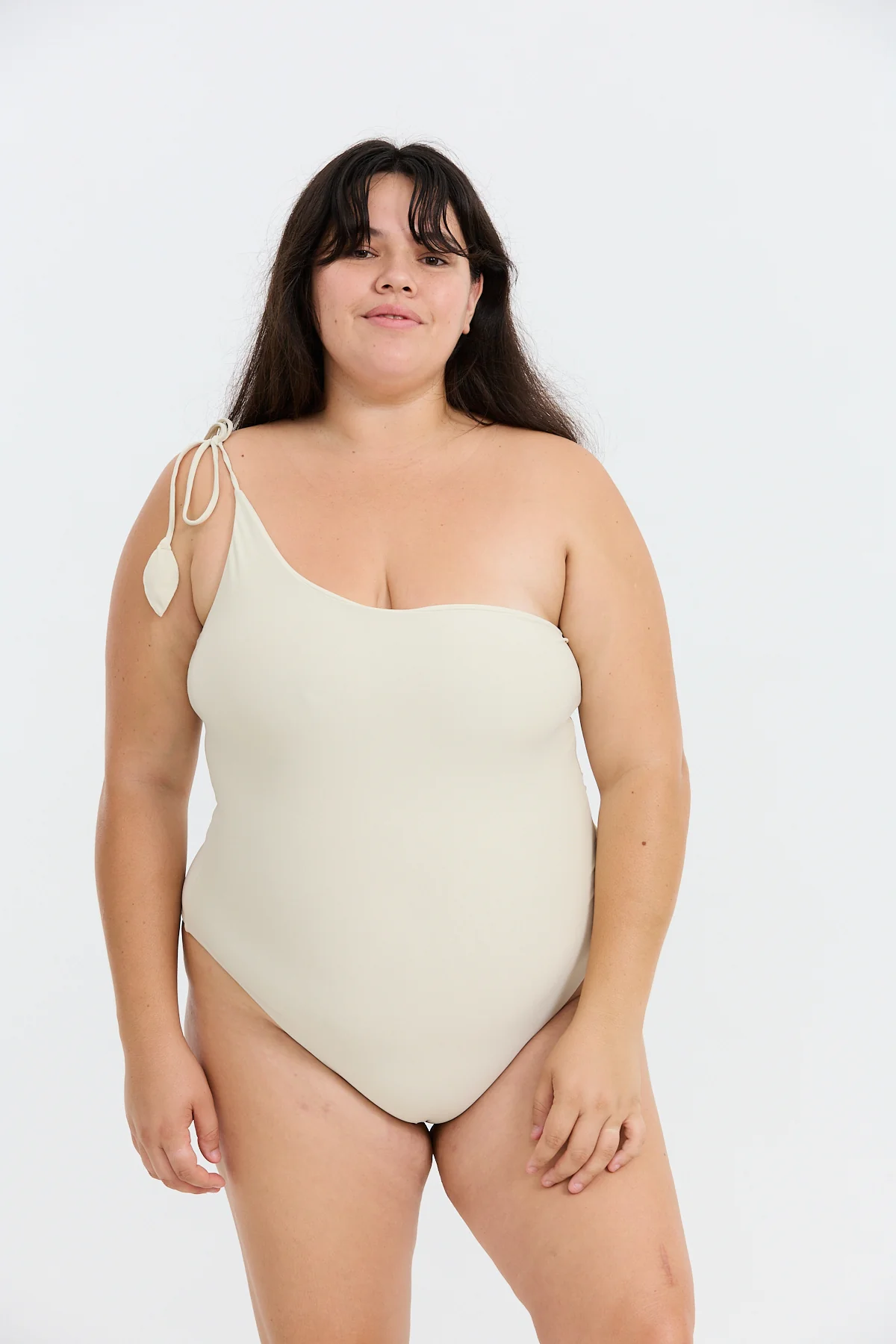 Makaio Curve One Piece - Gardenia - Image 11