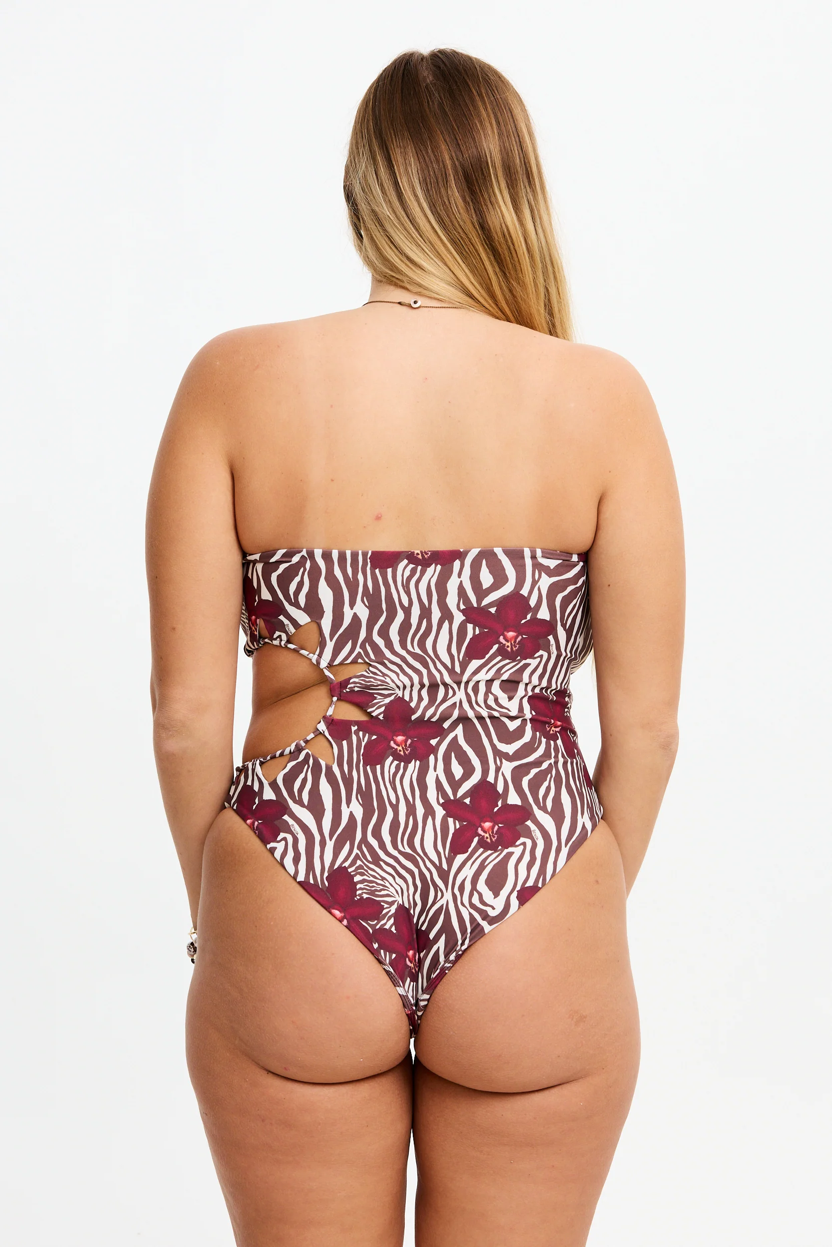 Sunny One Piece - Diva - Image 7